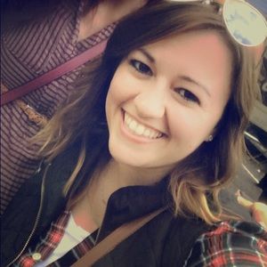 Meet your Posher, Jenn